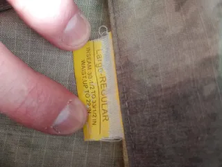 Traje militar camuflaje