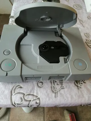 PlayStation 1 Sony Grigia