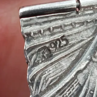 Pequeña caja de plata 925. Precioso.