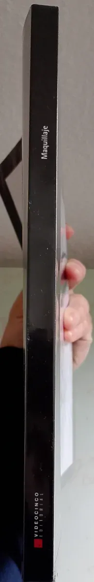 Libro de Maquillaje de 1° de Estética y Belleza