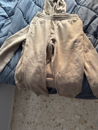 Sudadera Nike Beige Gris