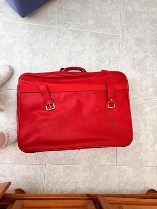 Maleta de piel vintage roja