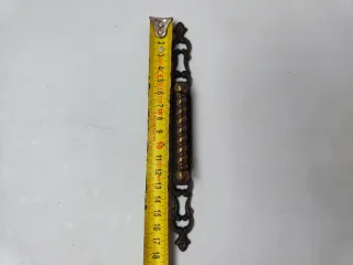 Tiradores antiguos para muebles