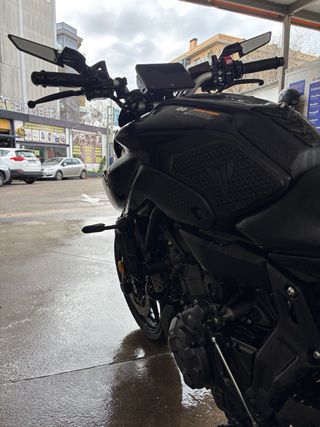 YAMAHA MT-07