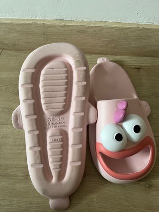 Chanclas divertidas con cara