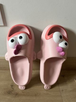 Chanclas divertidas con cara