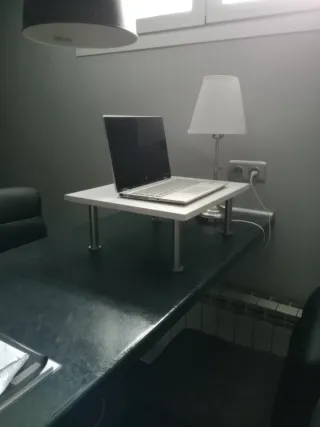 Mesa auxiliar patas metal desmontables