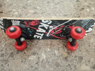 Mini skate (mini monopatin)