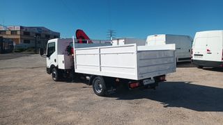 NISSAN NT400 2015 CARROCERIA FIJA Y GRUA PALFINGER
