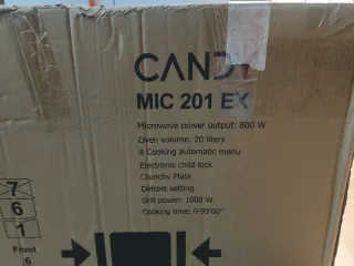 Microondas empotrable Candy Acero Inoxidable 20L.