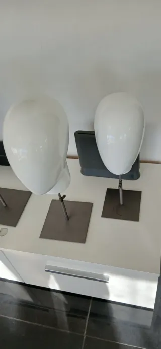 Maniquí cabeza blanca,precio unidad,6 disponible