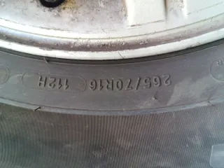 Llantas Mitsubishi con Neumáticos