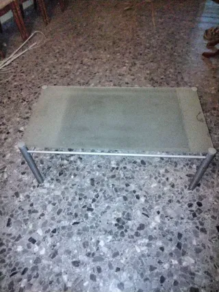 Mesa baja cristal y metal