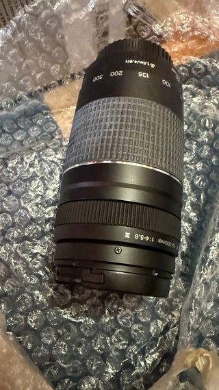 Objetivo Canon EF 75-300mm f/4-5.6 III