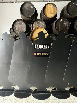 Logo Bodegas Sandeman 180cm