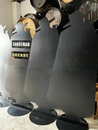 Logo Bodegas Sandeman 180cm