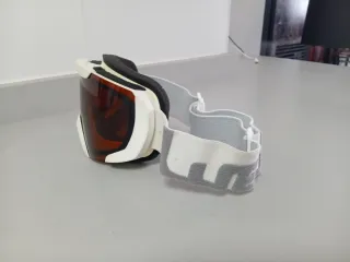 Gafas de esquí con lente naranja