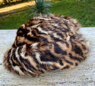 Cappellino maculato animalier