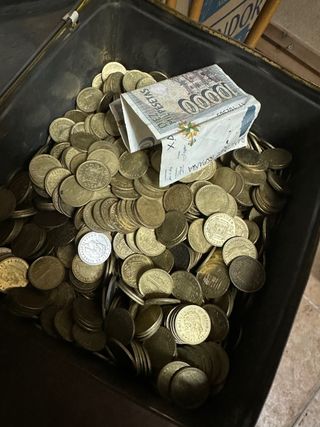 Caja de Pesetas y Billetes