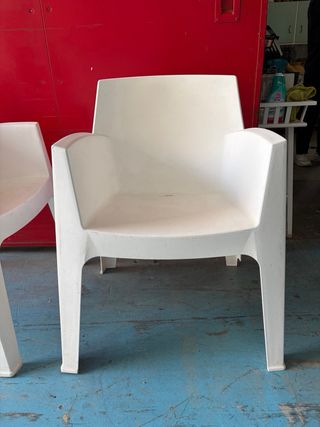 Pack 2 sillones de diseño en resina blanca