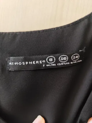 Blusa Negra Escote Pico Manga larga T.36