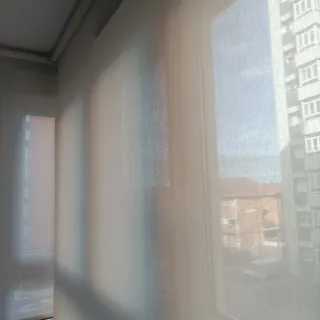 5 Estores de tela blancos