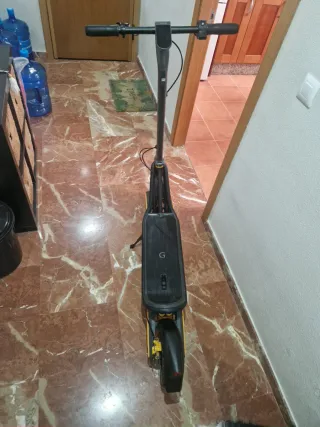 Patin Cecotec Bongo GS50 XXL + Casco