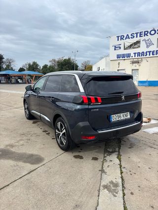 Peugeot 5008 2018 (NEGOCIABLE)