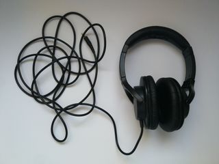 Cascos Roland RH-5 Monitor Negros