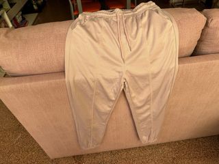 Pantalón rosa con cordón