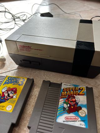 Nintendo NES con 4 Juegos