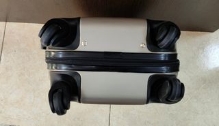 Nueva maleta cabina rígida