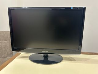 TV Samsung 23 + DVD/VHS Targa