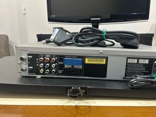 TV Samsung 23 + DVD/VHS Targa