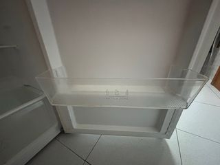 Baldas y cajón nevera BRU