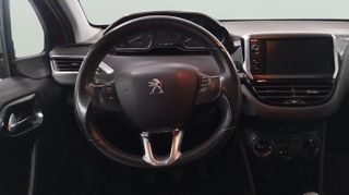 Peugeot 208 PureTech 82 Style 60 kW (82 CV)
