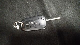 Peugeot 208 PureTech 82 Style 60 kW (82 CV)