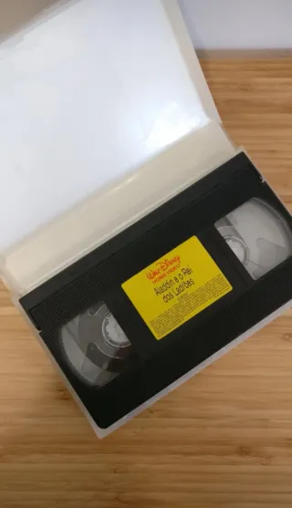 Conjunto VHS Disney – Pocahontas + Aladdin | PT