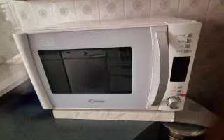 Microondas Candy CMXW 20DW con Grill