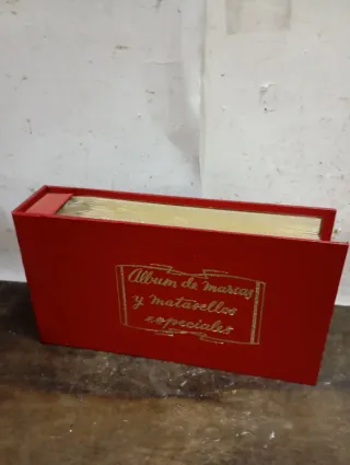 LIQUIDACIÓN 2026 Álbum de matasellos rojo