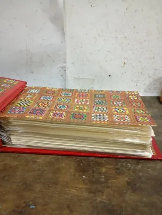 LIQUIDACIÓN 2026 Álbum de matasellos rojo