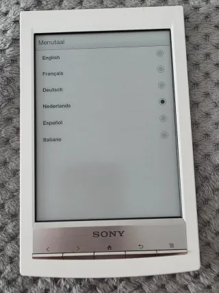 Lector Ebook Sony Blanco y Plata