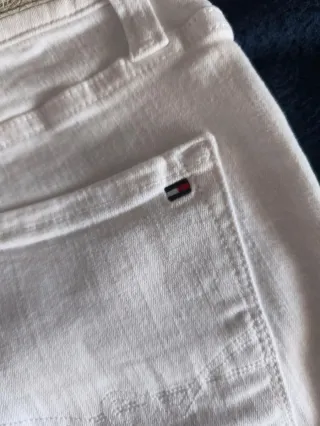 Pantalón blanco Tommy Hilfiger