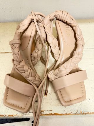 Sandalias Twinset Beige Trenzadas
