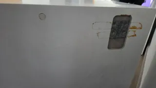 Estantería blanca de madera para colgar