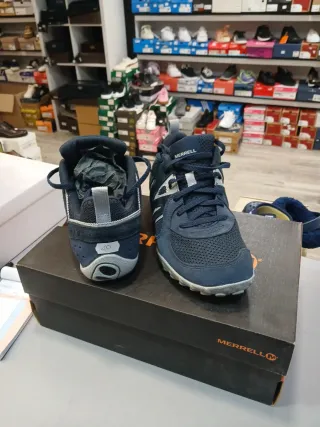 Zapatos Merrell Azul y Plateado talla 40