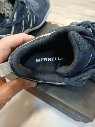 Zapatos Merrell Azul y Plateado talla 40
