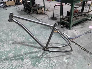 Cuadro MTB Titanio XL Hecho a Mano