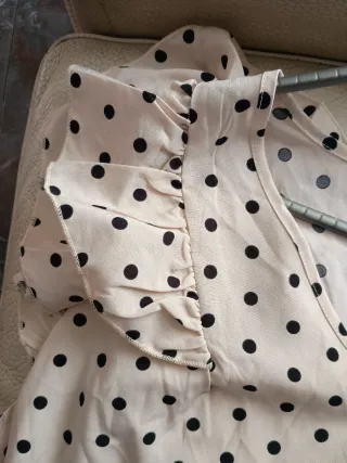 Blusa Beige Lunares Negros Talla 4XL