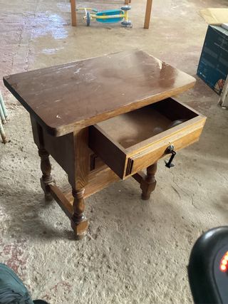 Mesita de noche antigua madera 1930